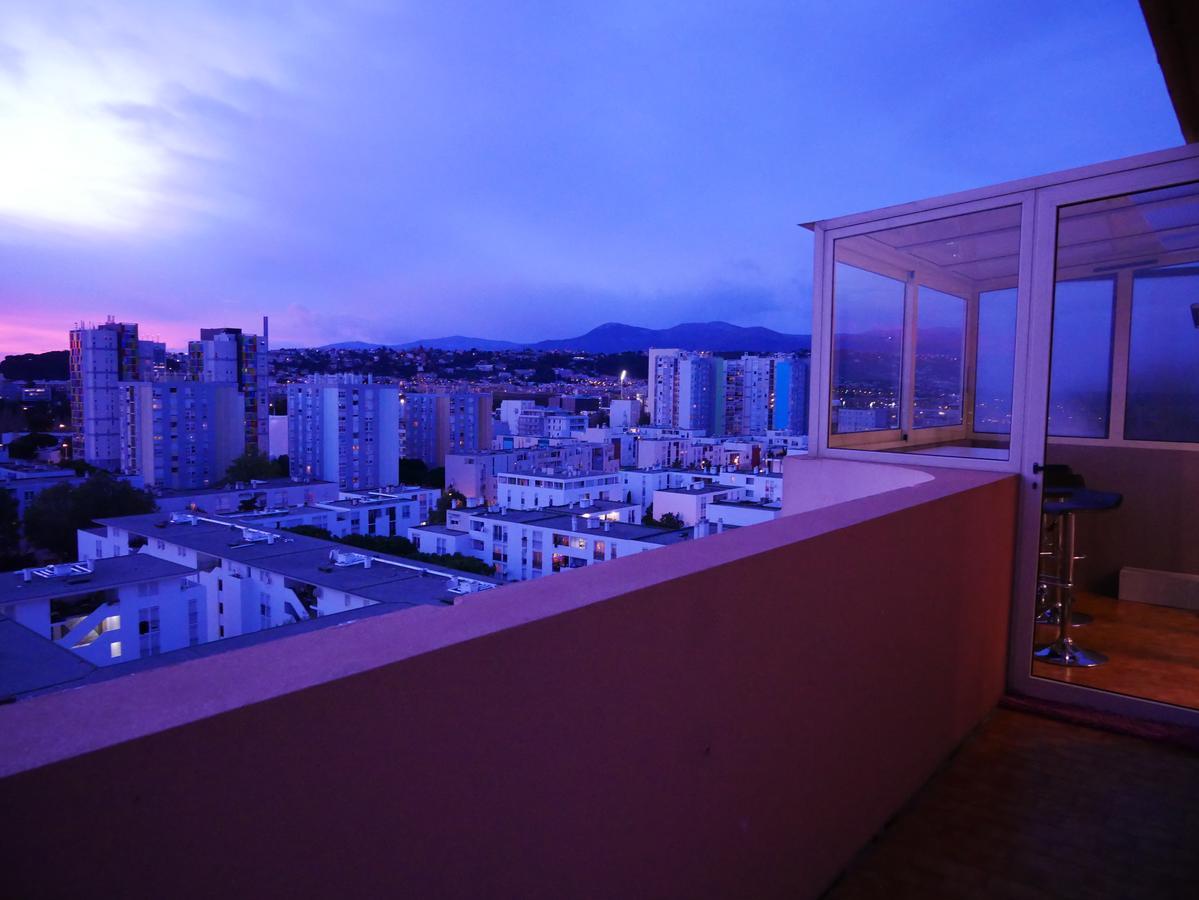 Appartement Rooftop 8 Personnes Grande Terrasse Avec Parking Quartier Aeroport Nice Ngoại thất bức ảnh